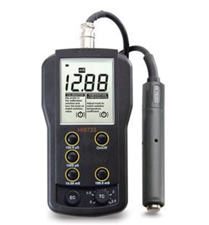 Portable waterproof conductometer HI 8733